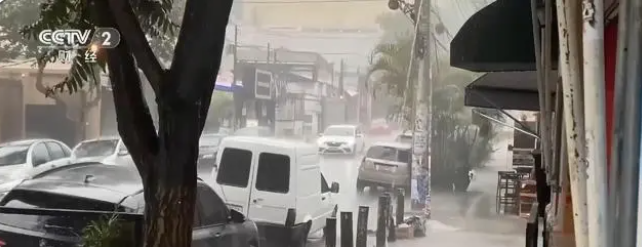 巴西極端天氣帶來的暴雨和強風(fēng)
